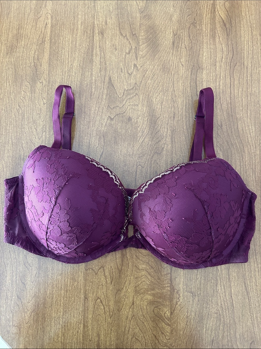 Victoria's Secret Dream Angels Lace Underwire Bra in Plum